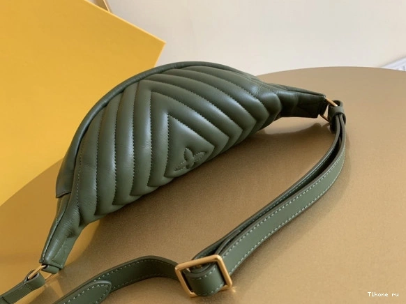 Cheap NEW VUITTON WAVE BUMBAG LOUIS 0713